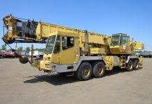 Camión con grúa pluma, donde comprar o alquilar